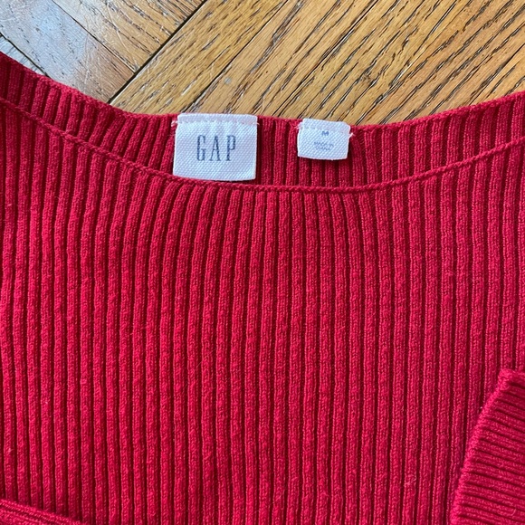 GAP red sweater medium - Picture 4 of 4